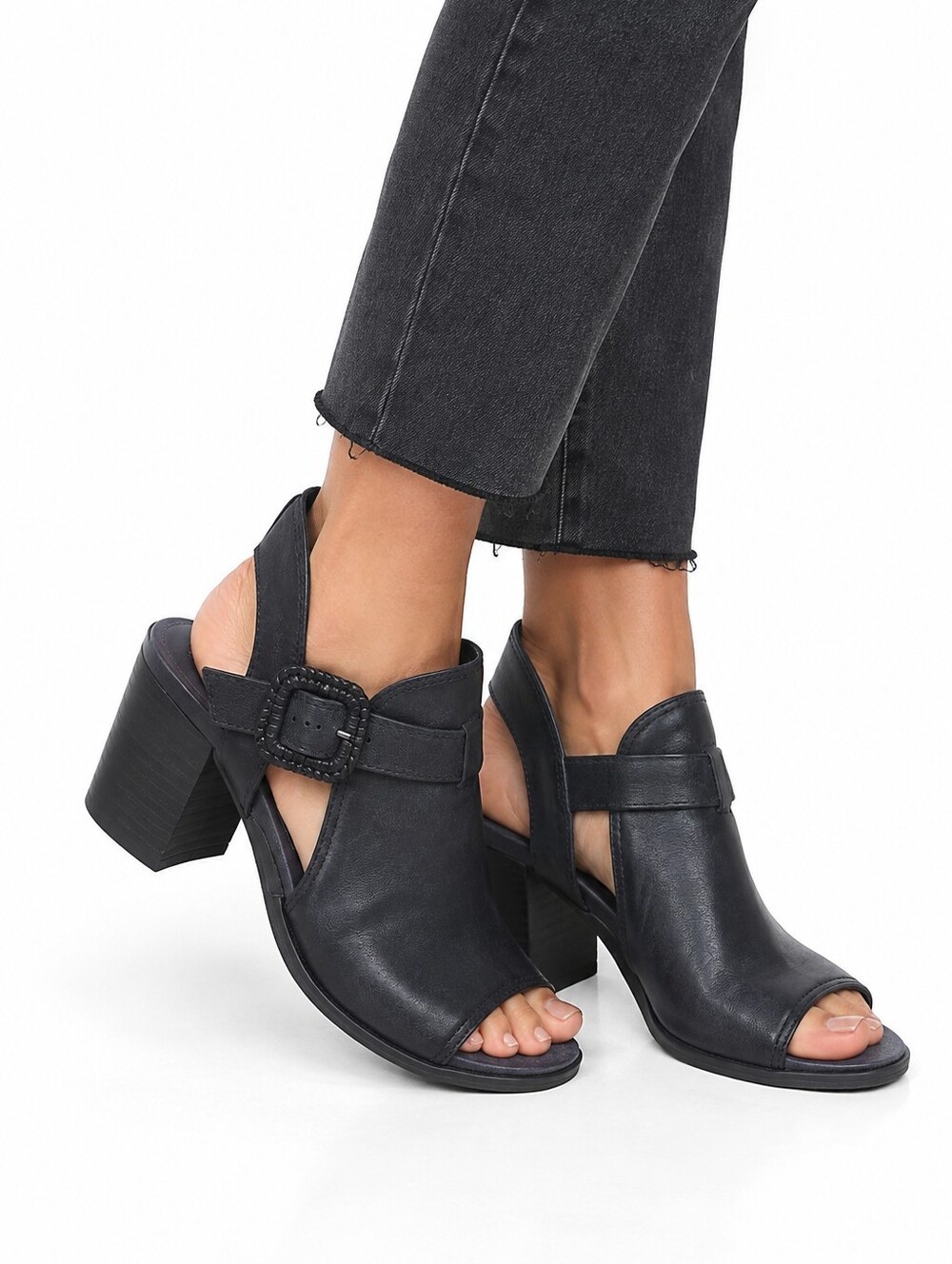 Lucky Brand Julenne Cutout Slingback Buckle Block Heel Sandal in Black